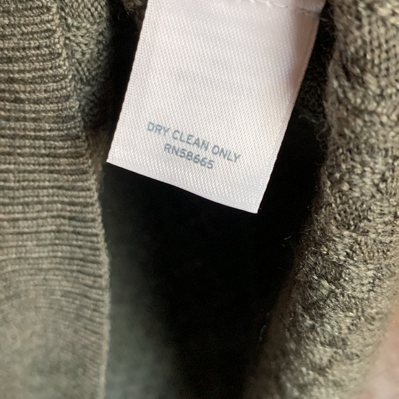 Men’s Nordstrom sweater vest olive green 100% extra fine merino wool size large - Picture 10 of 10